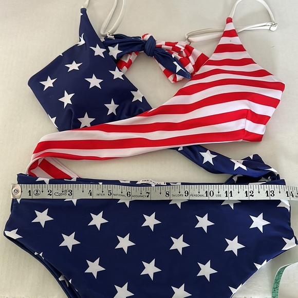 Qearal | NWT American Flag Red White Blue Cut Out Wrap Around Swimsuit | Size M - Picture 9 of 10